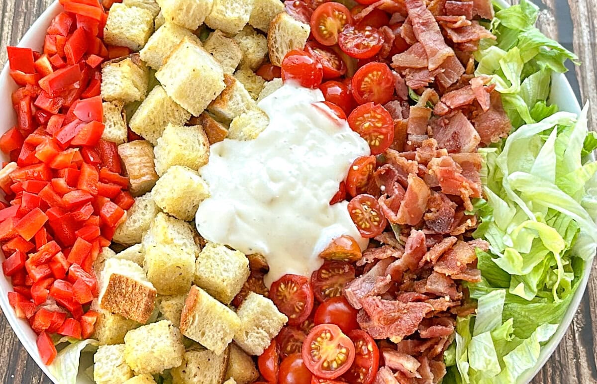 Elevated BLT Salad: A Hearty, Fresh Meal for Any Day